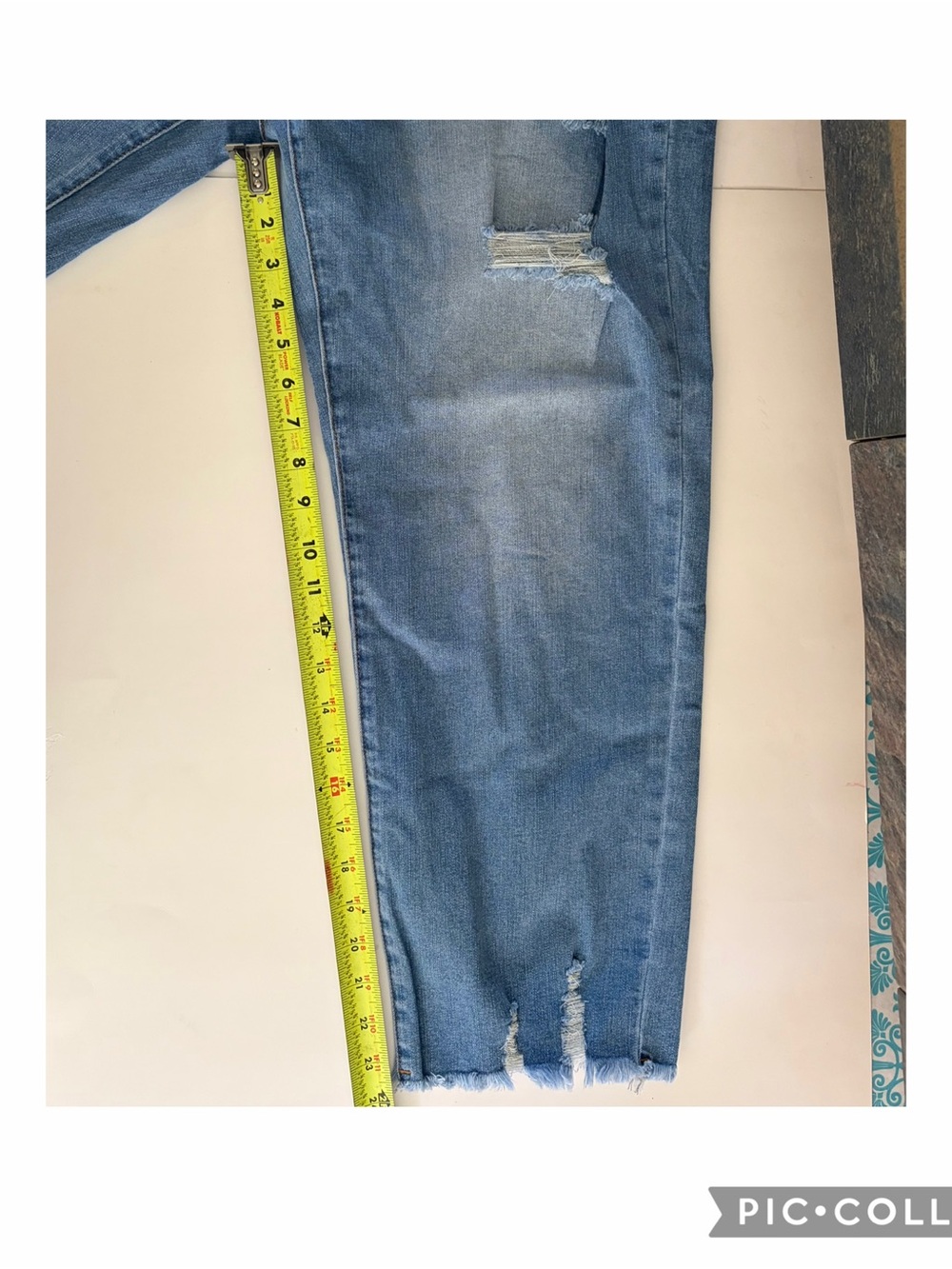 Women’s plus size 18 Distressed Jeans - Picture 5 of 7